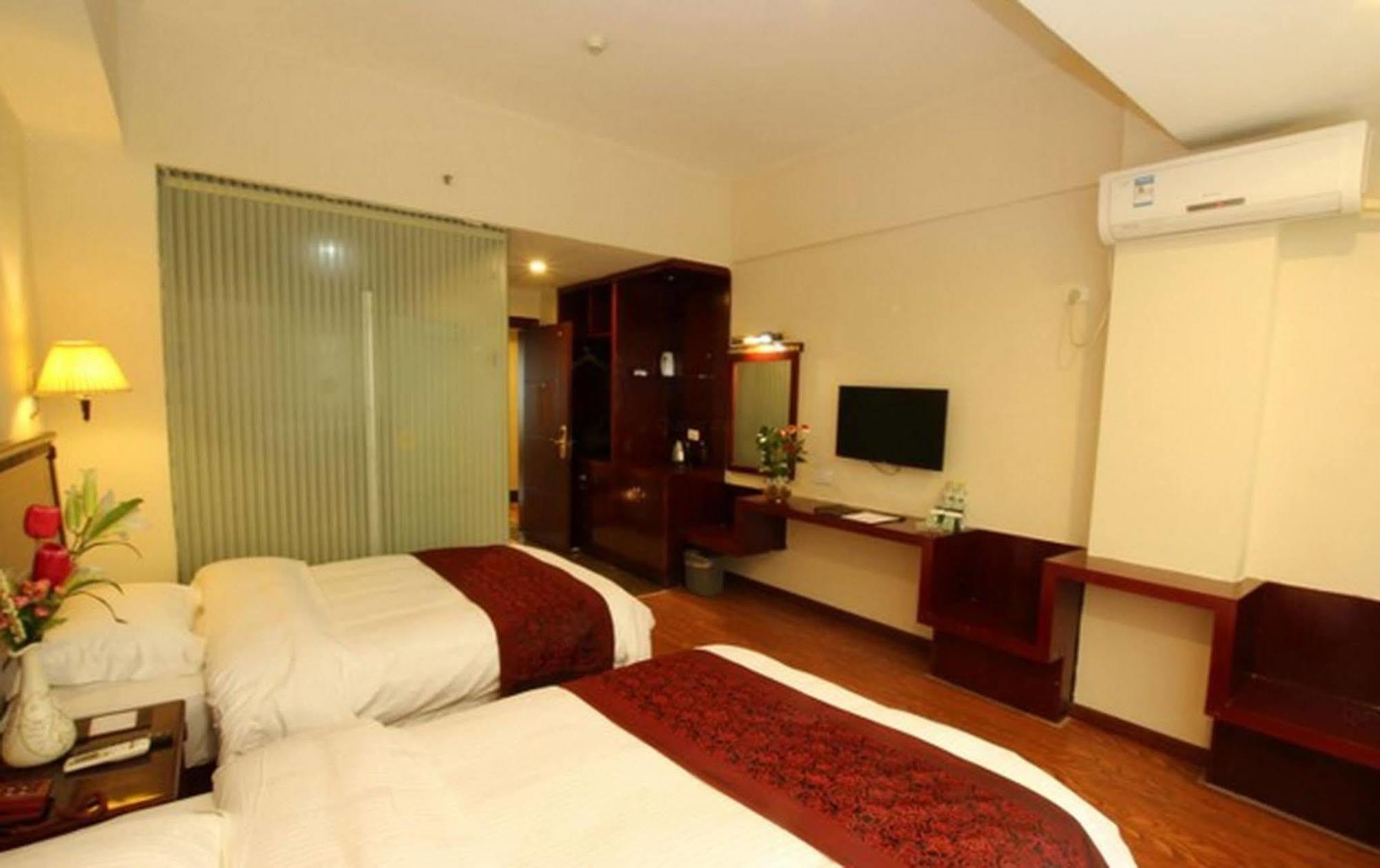 Greentree Inn Guangxi Guilin Lingui Jinshan Square Jinshui Road Express Hotel Eksteriør billede